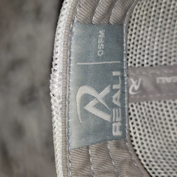 Reali Hat - Picture 4 of 6